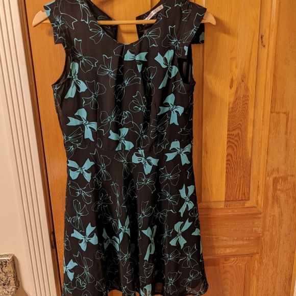 Ynonyme dress - Picture 1 of 5